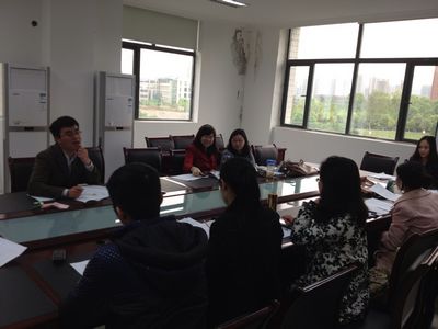 百家乐在线游戏
召开辅导员班主任例会，明确班主任职责