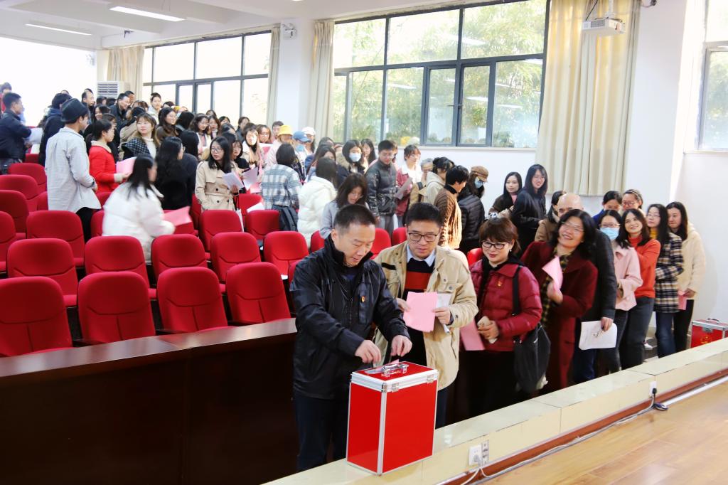 线上百家乐