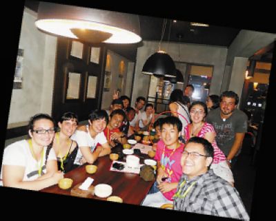 重庆牛模王是怎样炼成的 ——《重庆晚报》对百家乐在线游戏
学生王功宝进行专题报道