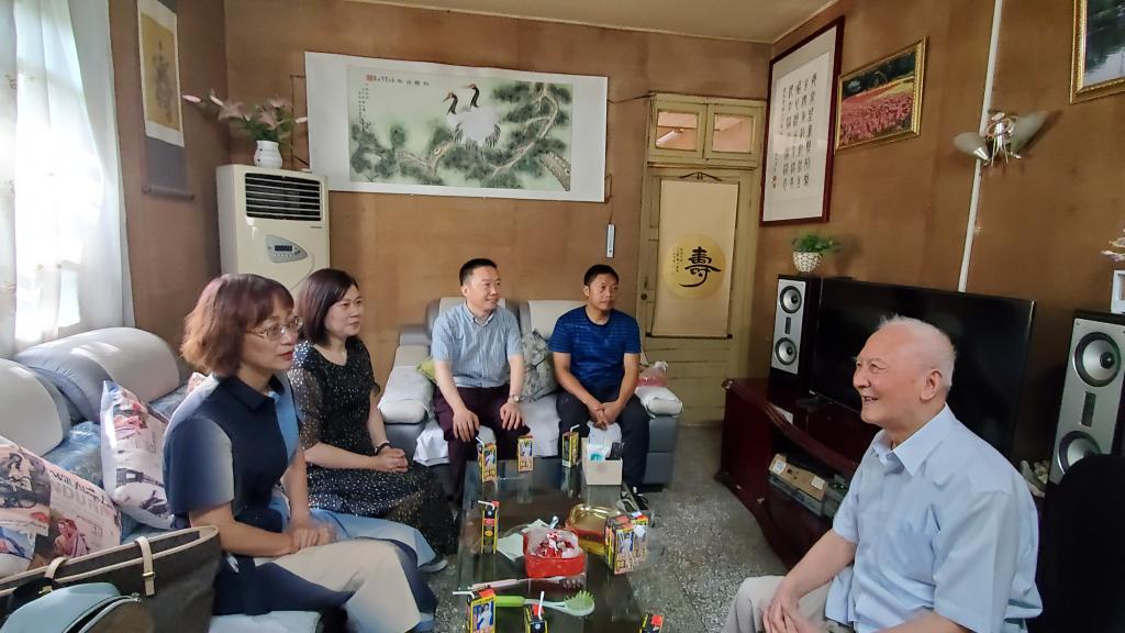 线上百家乐