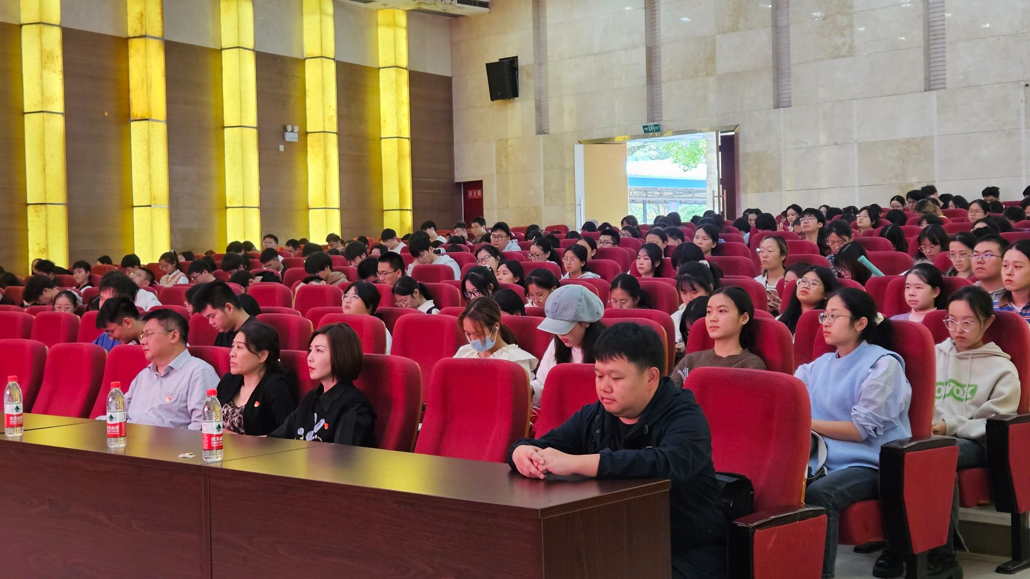 线上百家乐