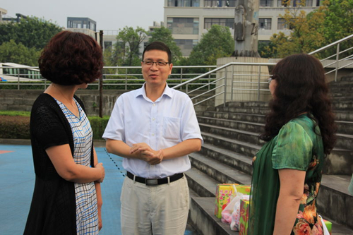 百家乐在线游戏
2016年中秋慰问活动圆满举行